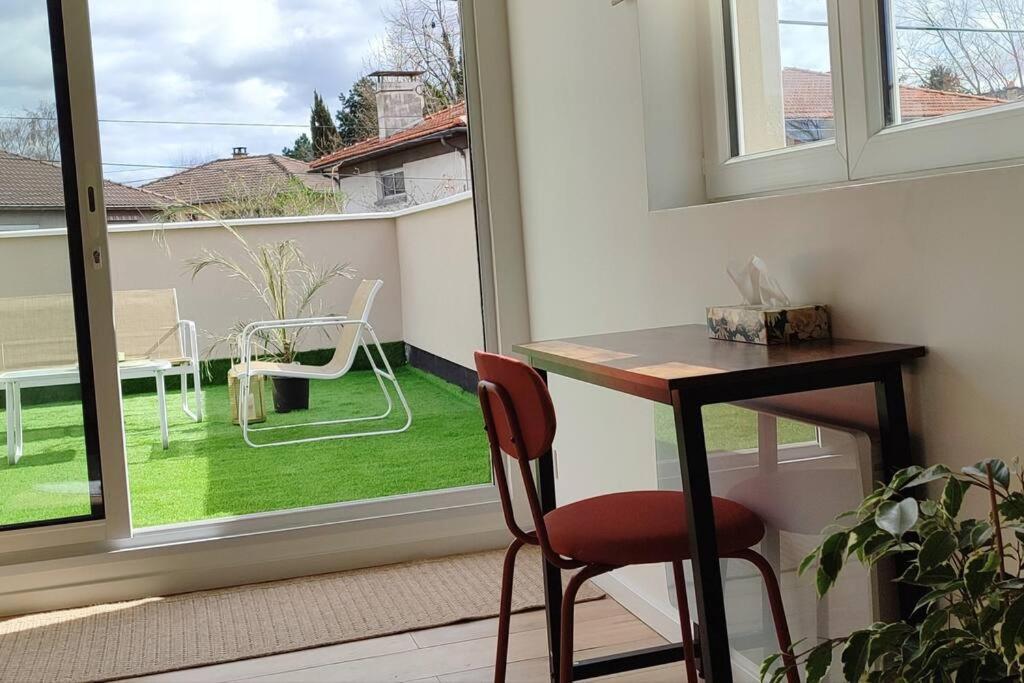 Maison Cosy Terrasse Ensoleille Clermont-Ferrand Luaran gambar